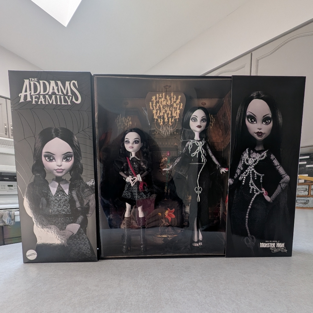 Mattel Addams Family Doll Collection - Black and White